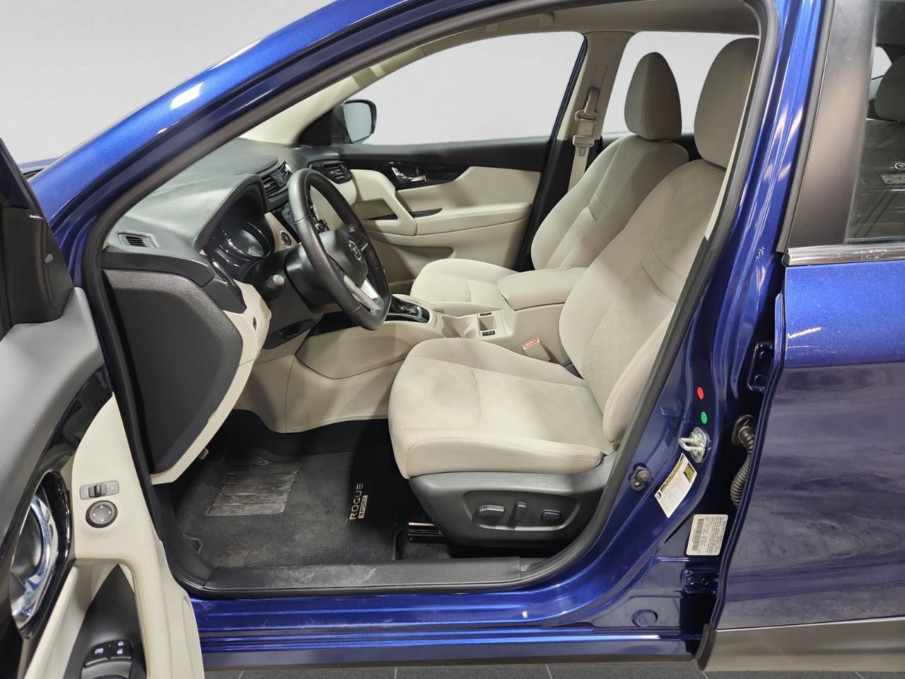 Nissan Rogue Sport SV AWD 2018