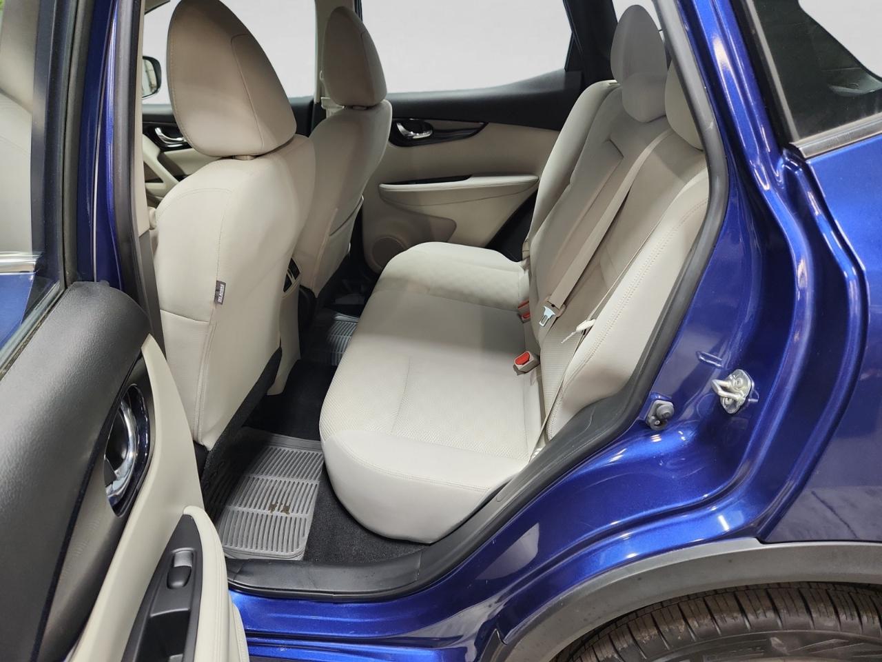 Nissan Rogue Sport SV AWD 2018