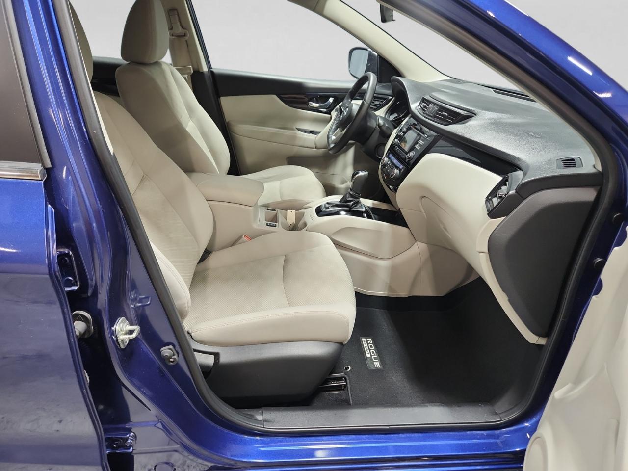 Nissan Rogue Sport SV AWD 2018
