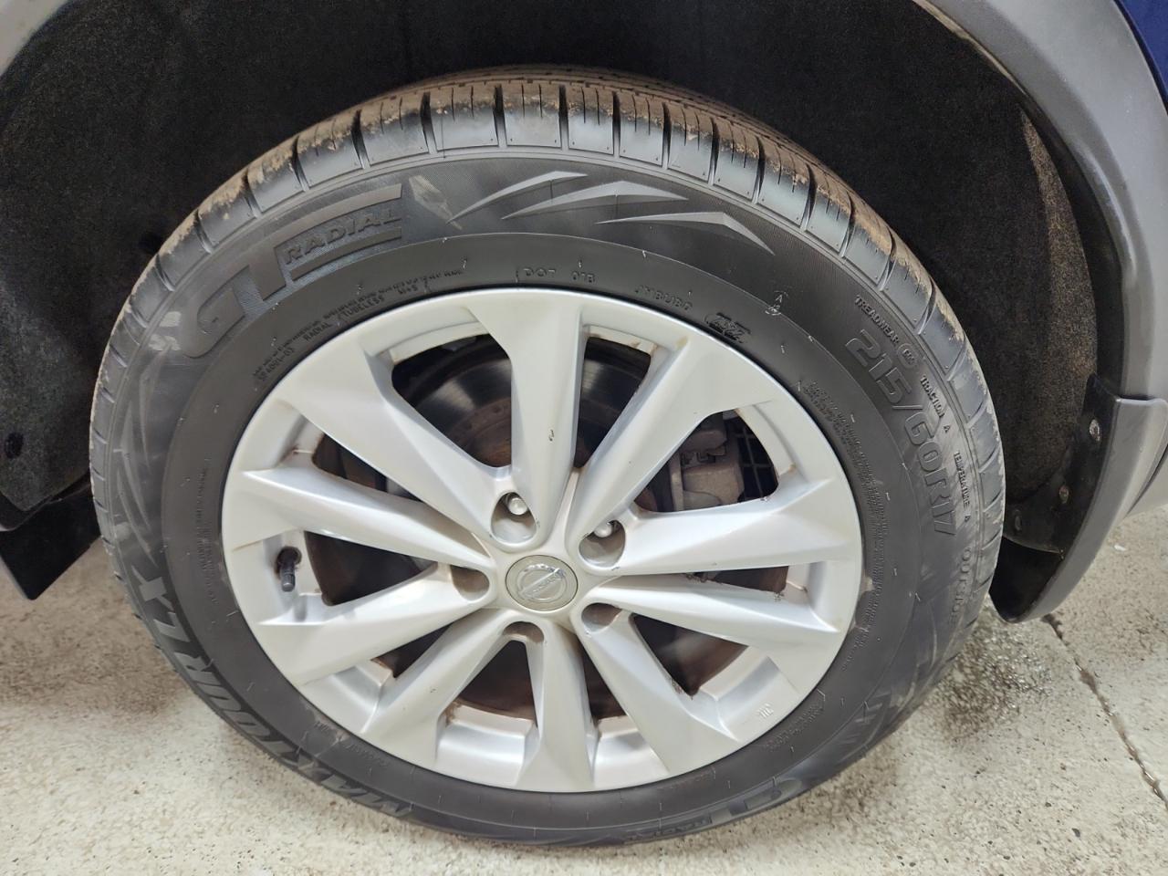 Nissan Rogue Sport SV AWD 2018