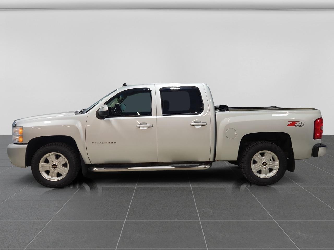 Chevrolet Silverado 1500 LTZ Crew Cab 4WD 2011
