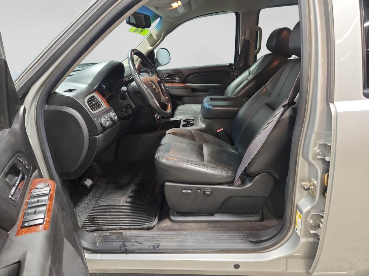 Chevrolet Silverado 1500 LTZ Crew Cab 4WD 2011