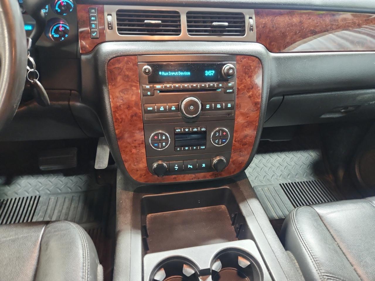 Chevrolet Silverado 1500 LTZ Crew Cab 4WD 2011