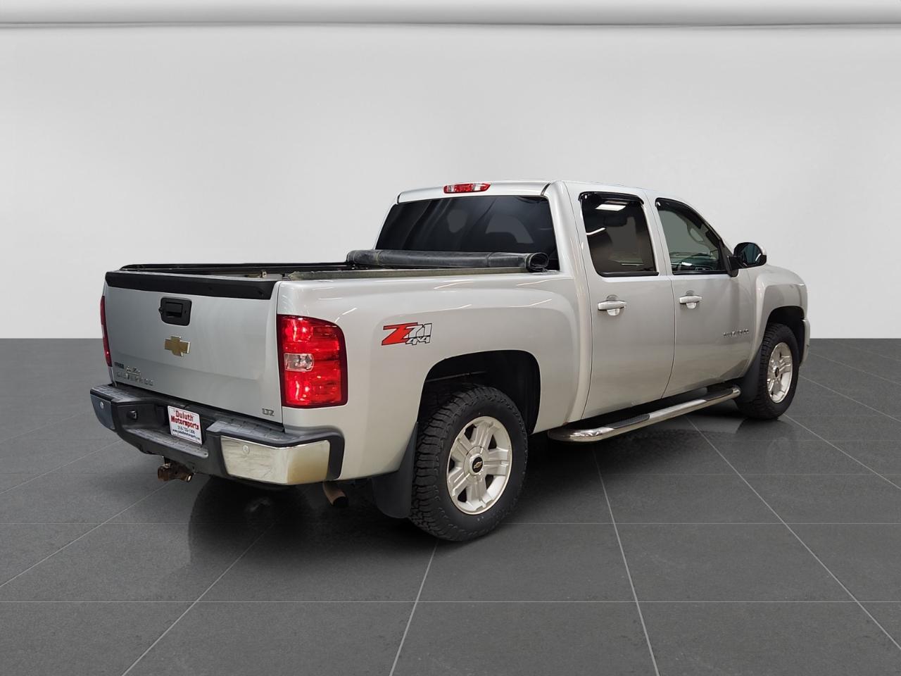 Chevrolet Silverado 1500 LTZ Crew Cab 4WD 2011