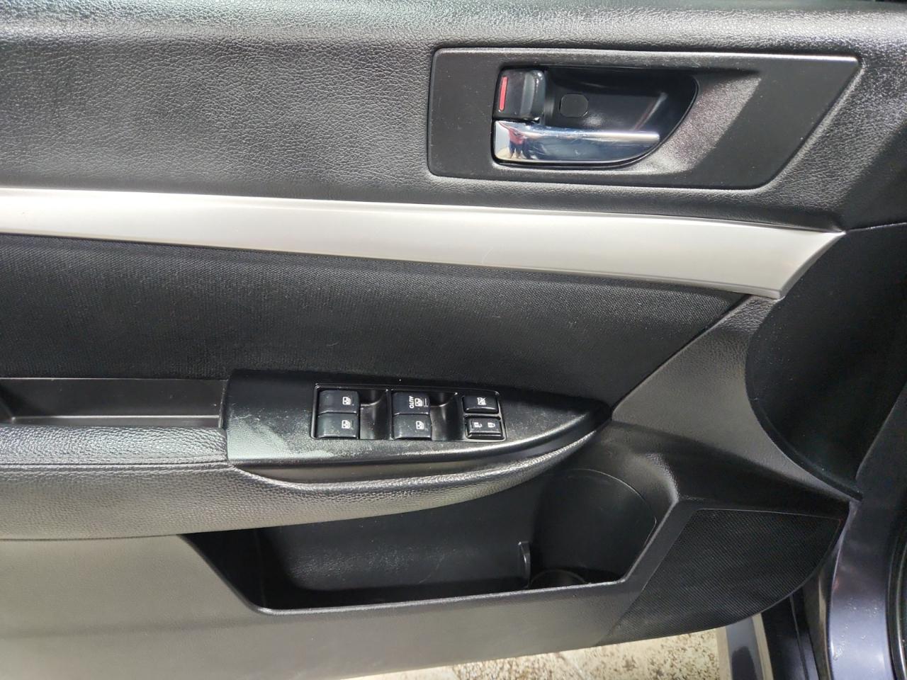 Subaru Legacy 2.5i Premium 2014