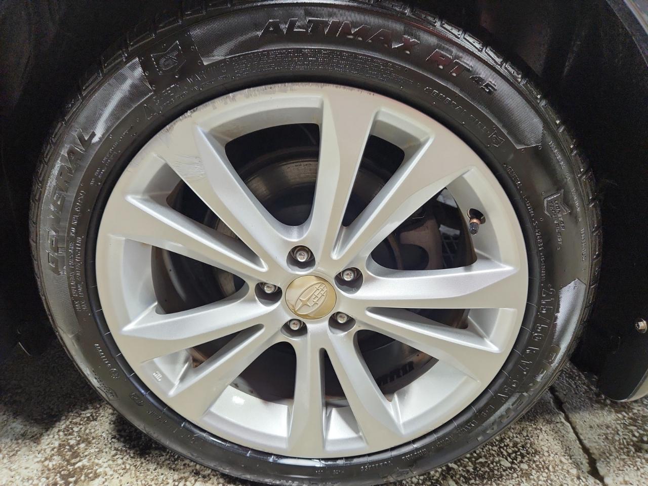 Subaru Legacy 2.5i Premium 2014
