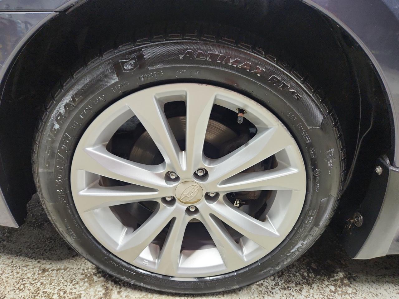 Subaru Legacy 2.5i Premium 2014