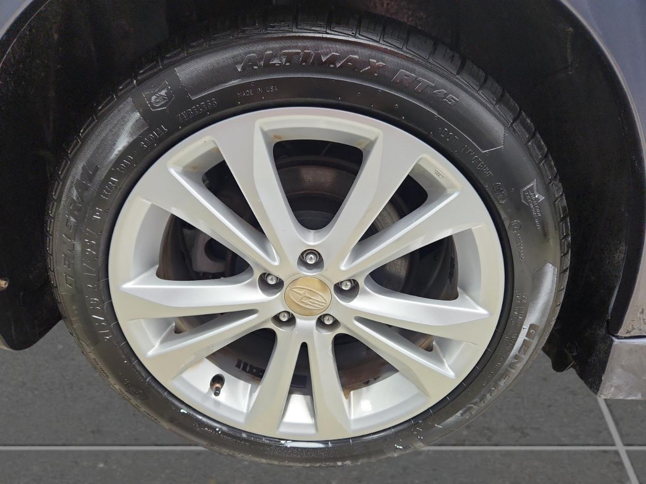 Subaru Legacy 2.5i Premium 2014