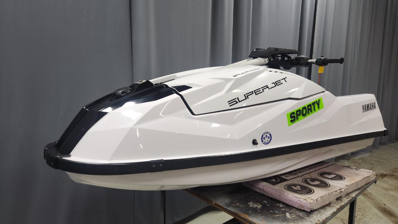 Yamaha SuperJet  2024