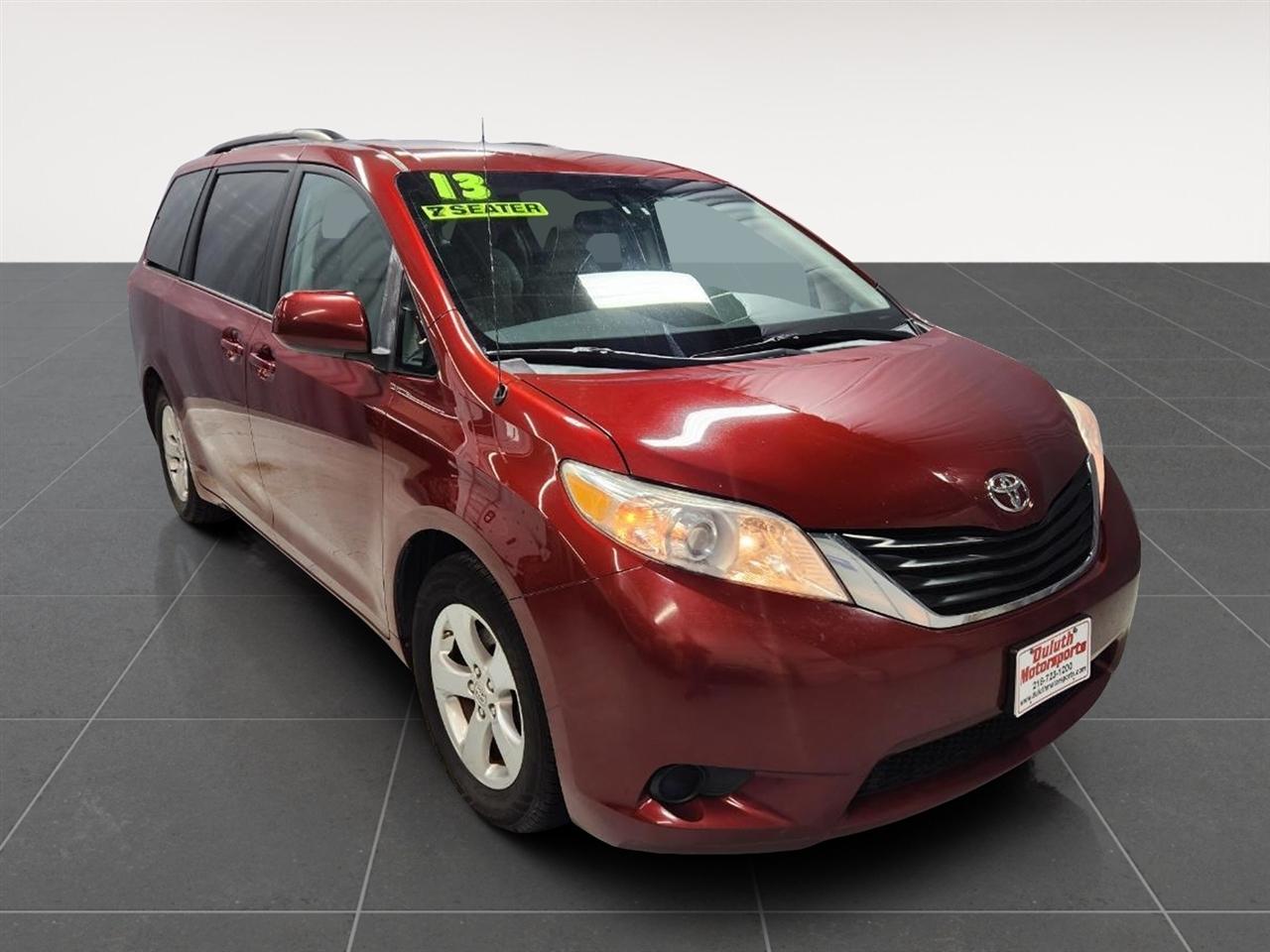 Toyota Sienna LE FWD 8-Passenger V6 2013