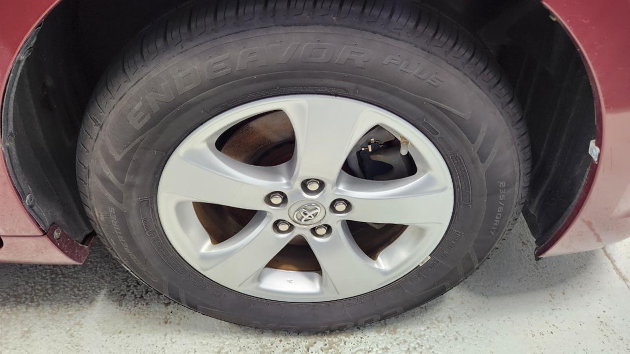 Toyota Sienna LE FWD 8-Passenger V6 2013