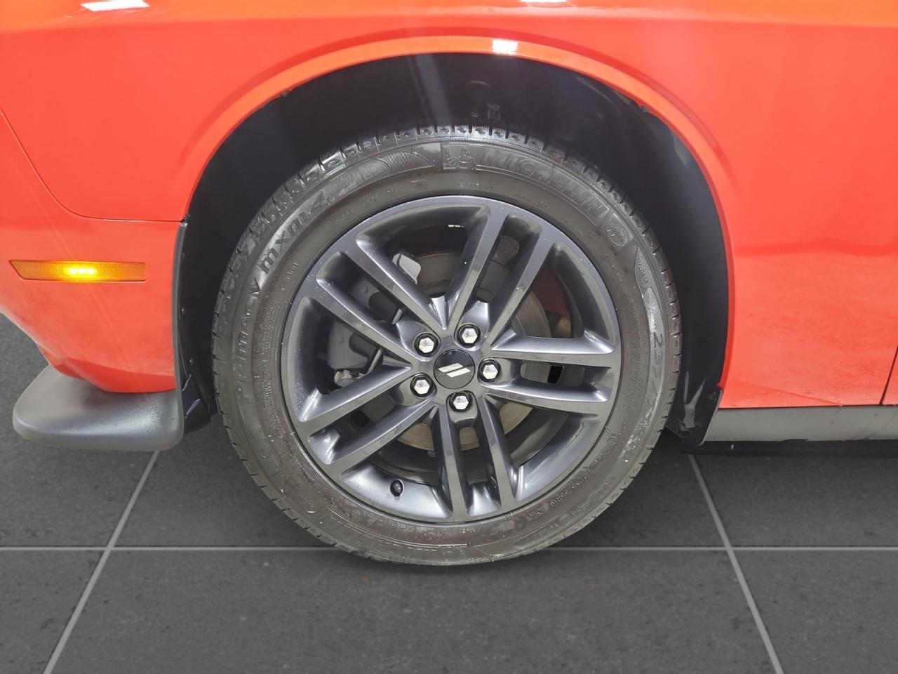 Dodge Challenger GT AWD 2019