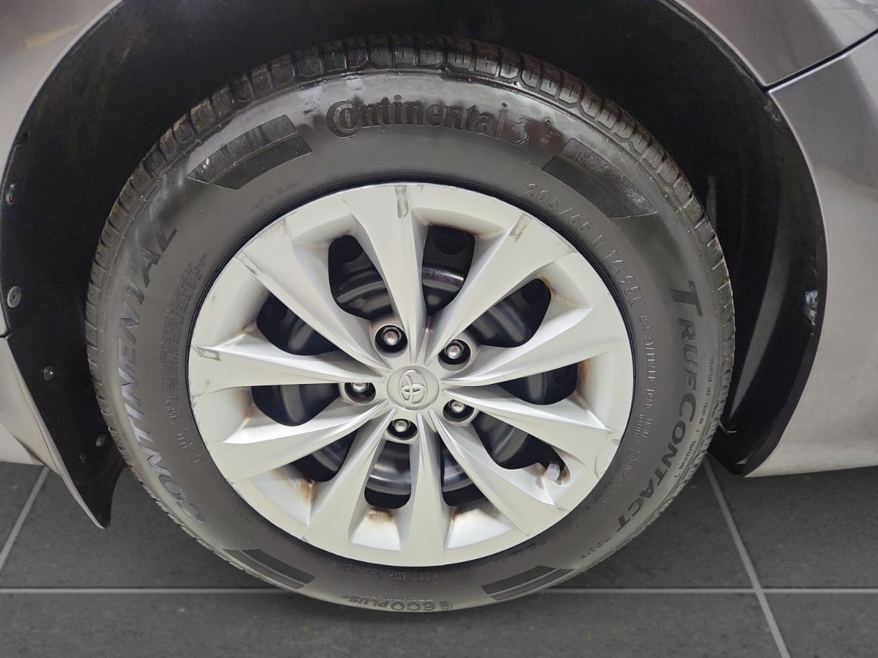 Toyota Camry LE 2015