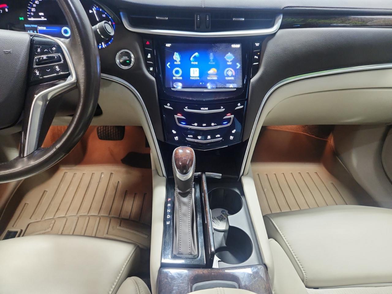 Cadillac XTS Luxury AWD 2014