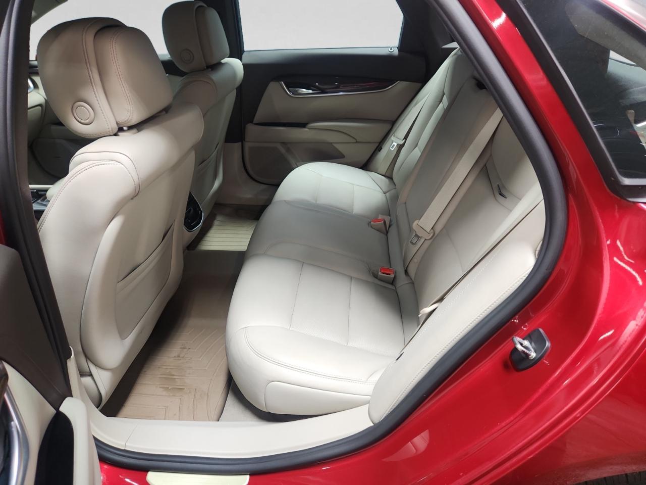 Cadillac XTS Luxury AWD 2014