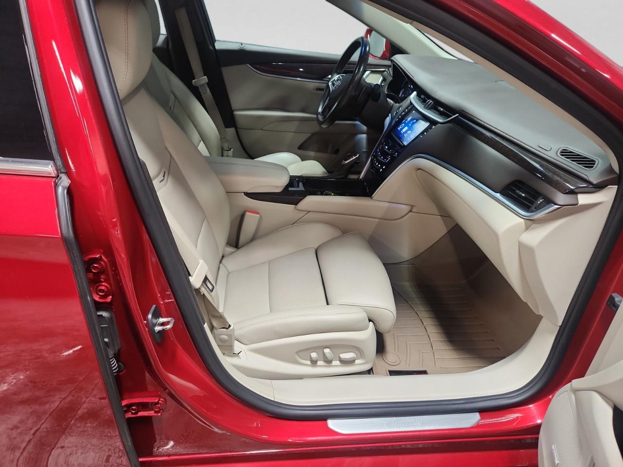 Cadillac XTS Luxury AWD 2014