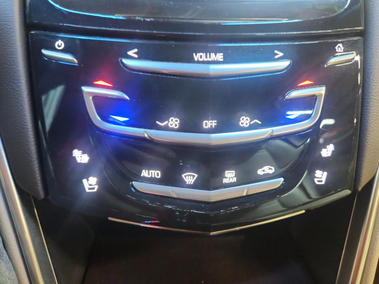 Cadillac XTS Luxury AWD 2014
