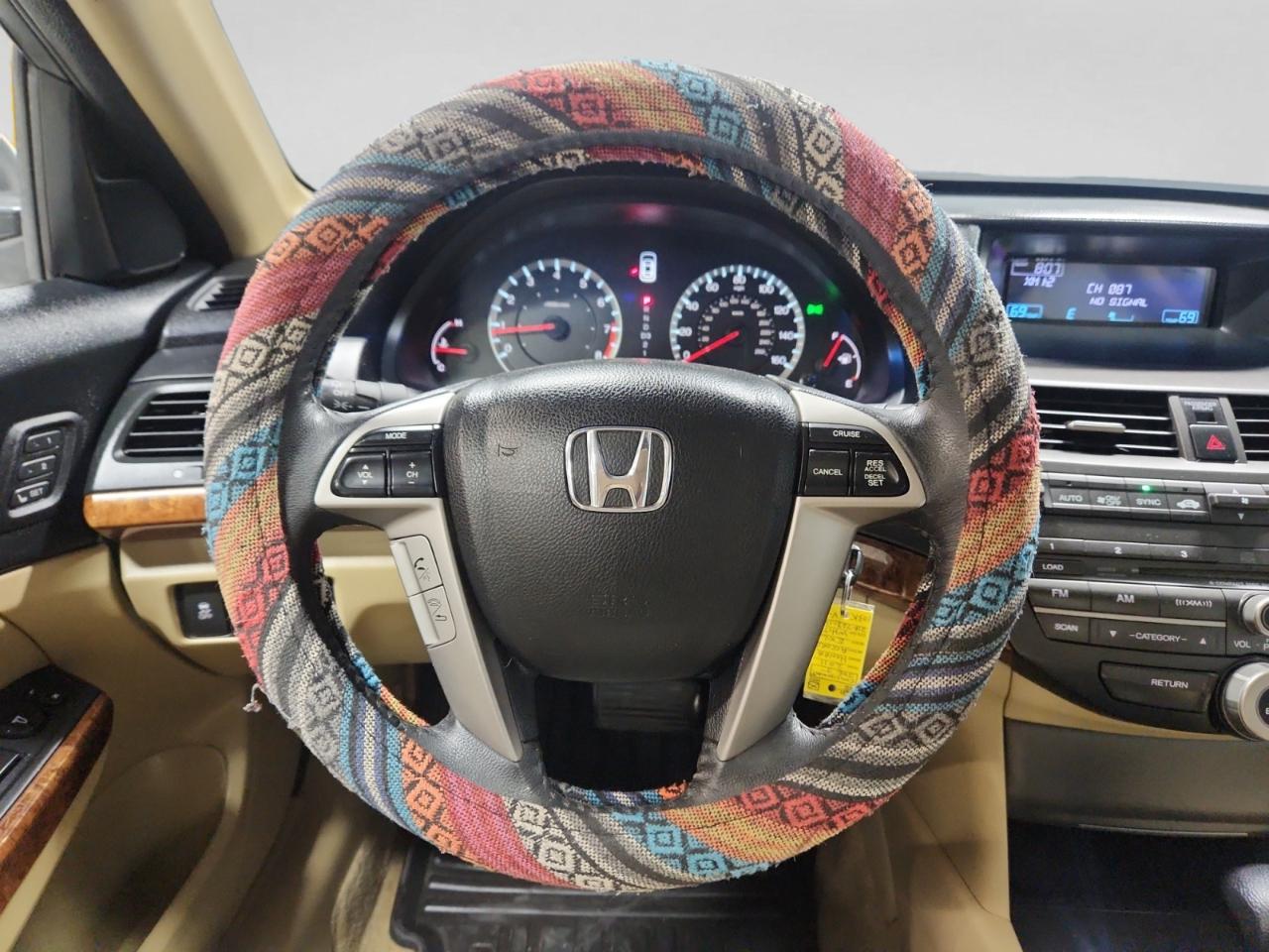 Honda Accord EX-L V-6 Sedan AT 2011