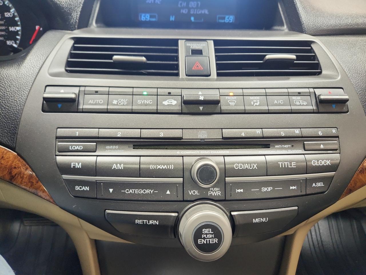Honda Accord EX-L V-6 Sedan AT 2011