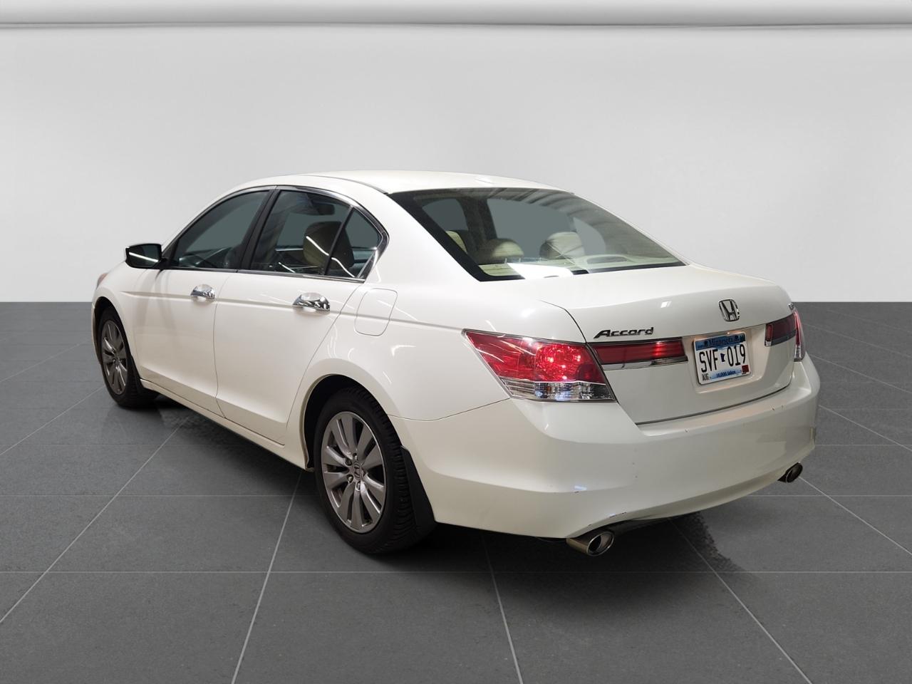 Honda Accord EX-L V-6 Sedan AT 2011