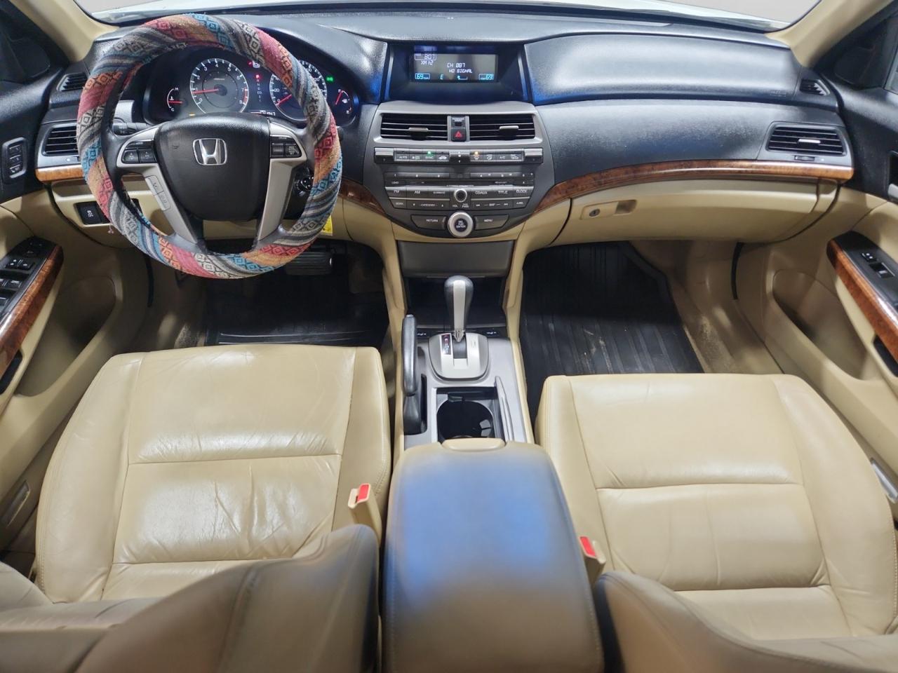Honda Accord EX-L V-6 Sedan AT 2011