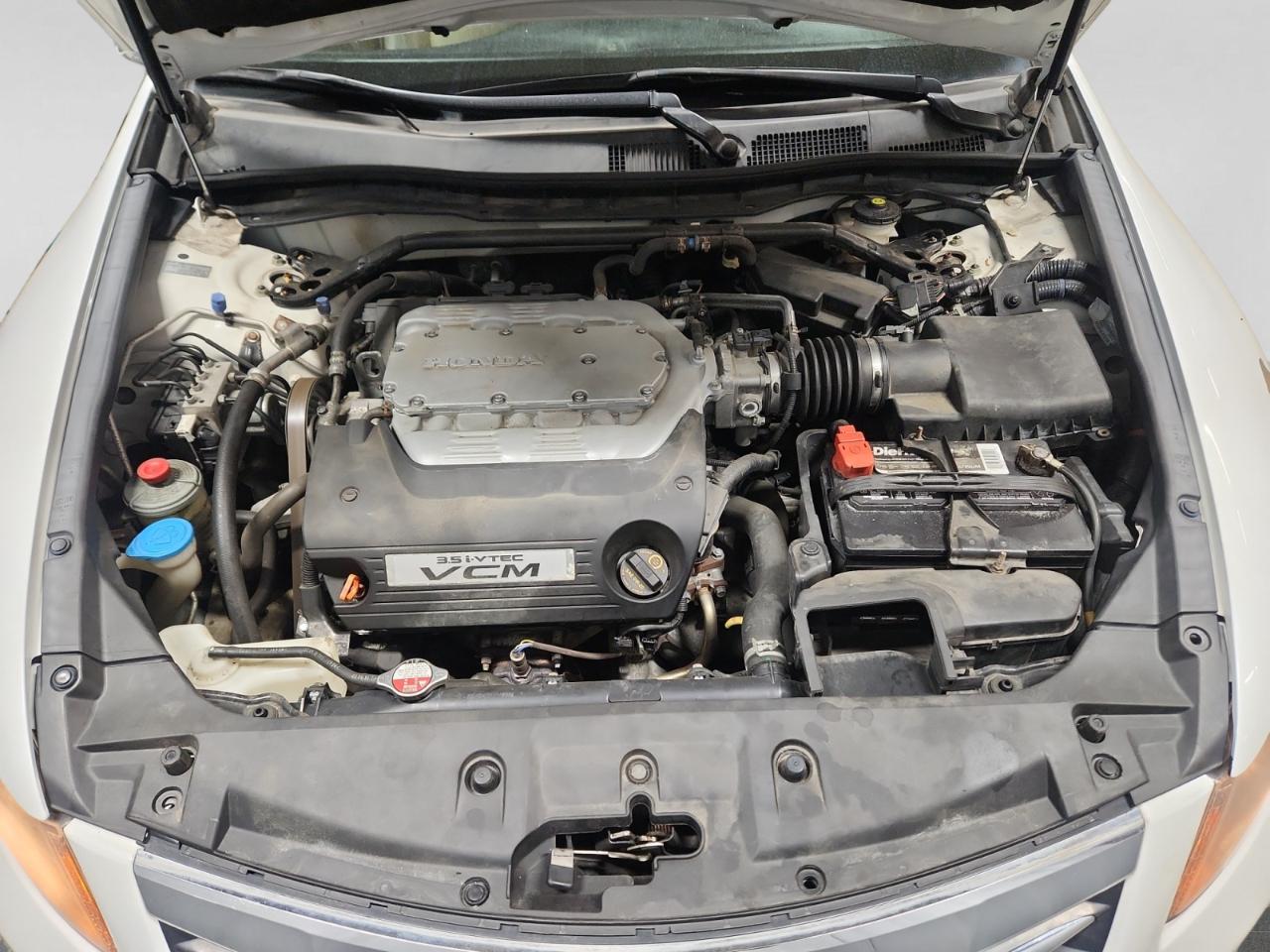 Honda Accord EX-L V-6 Sedan AT 2011