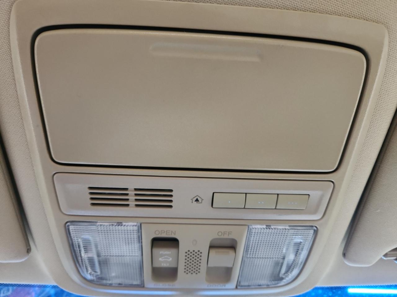 Honda Accord EX-L V-6 Sedan AT 2011