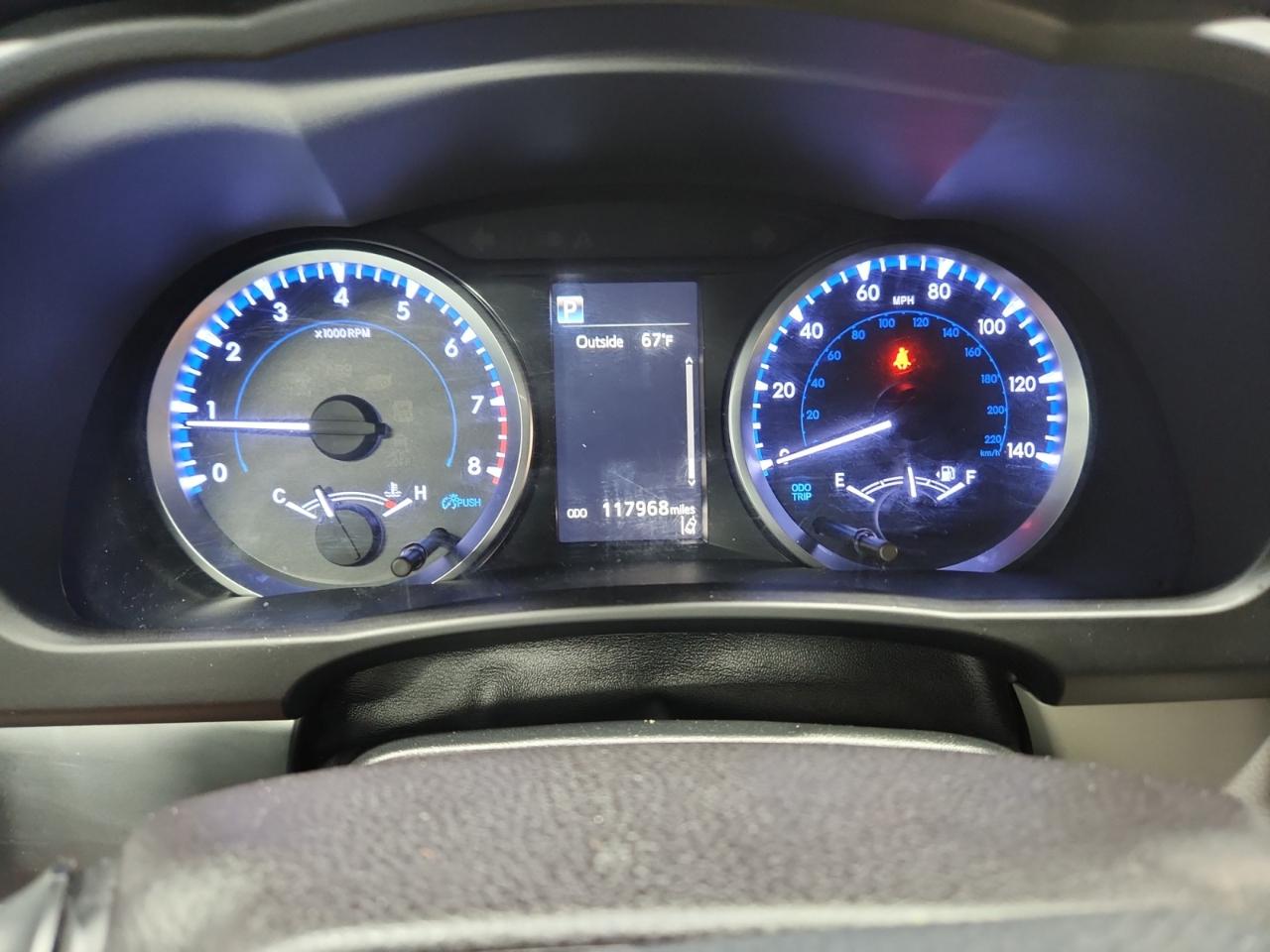 Toyota Highlander LE FWD V6 2019