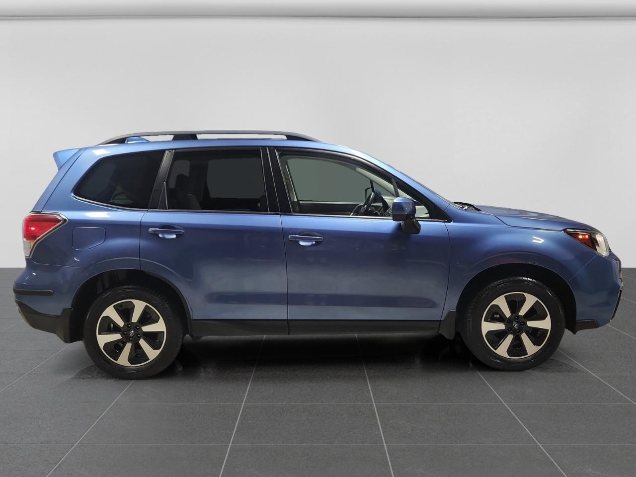 Subaru Forester 2.5i Premium PZEV CVT 2017