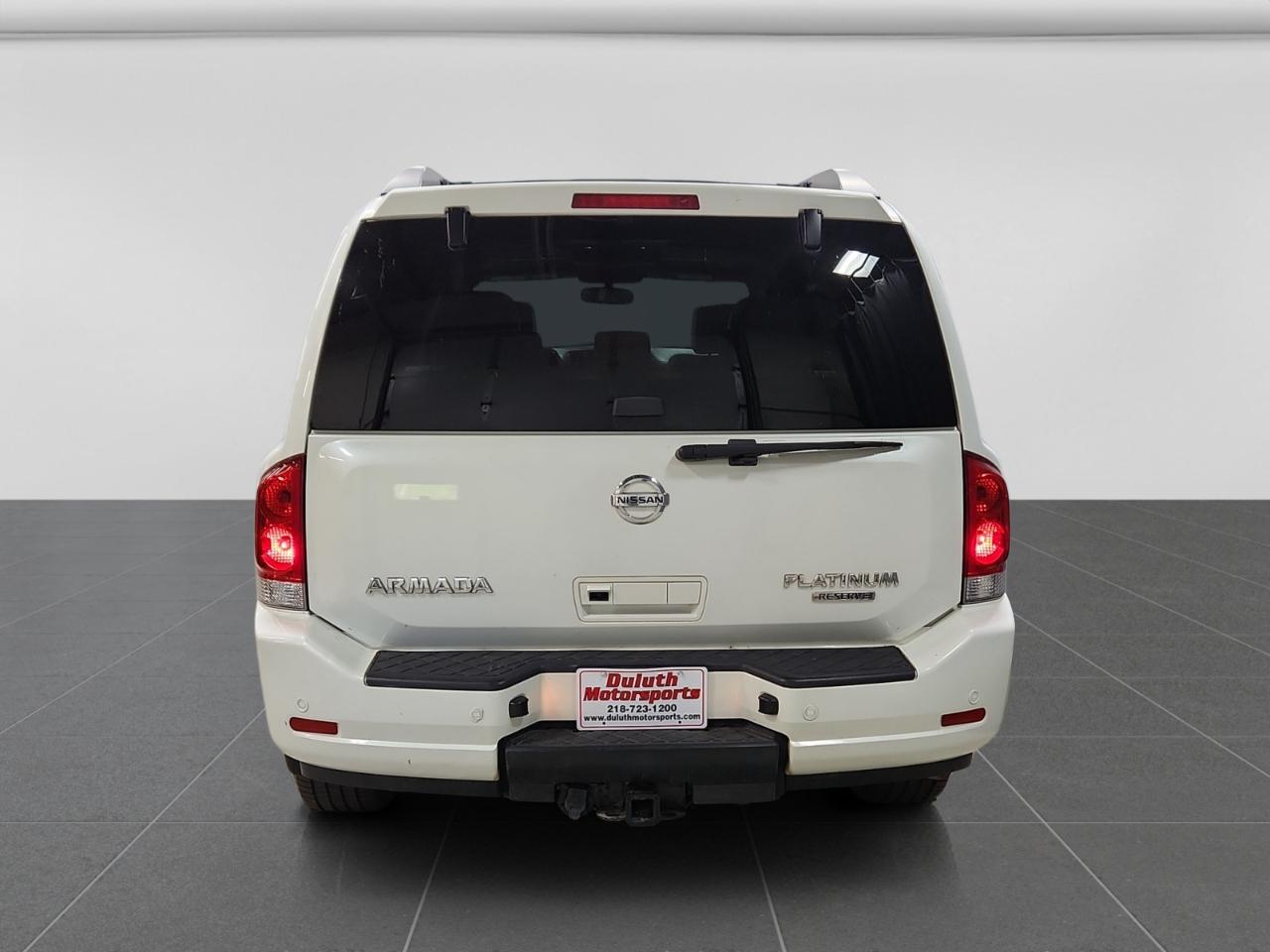 Nissan Armada Platinum Reserve 4WD 2014