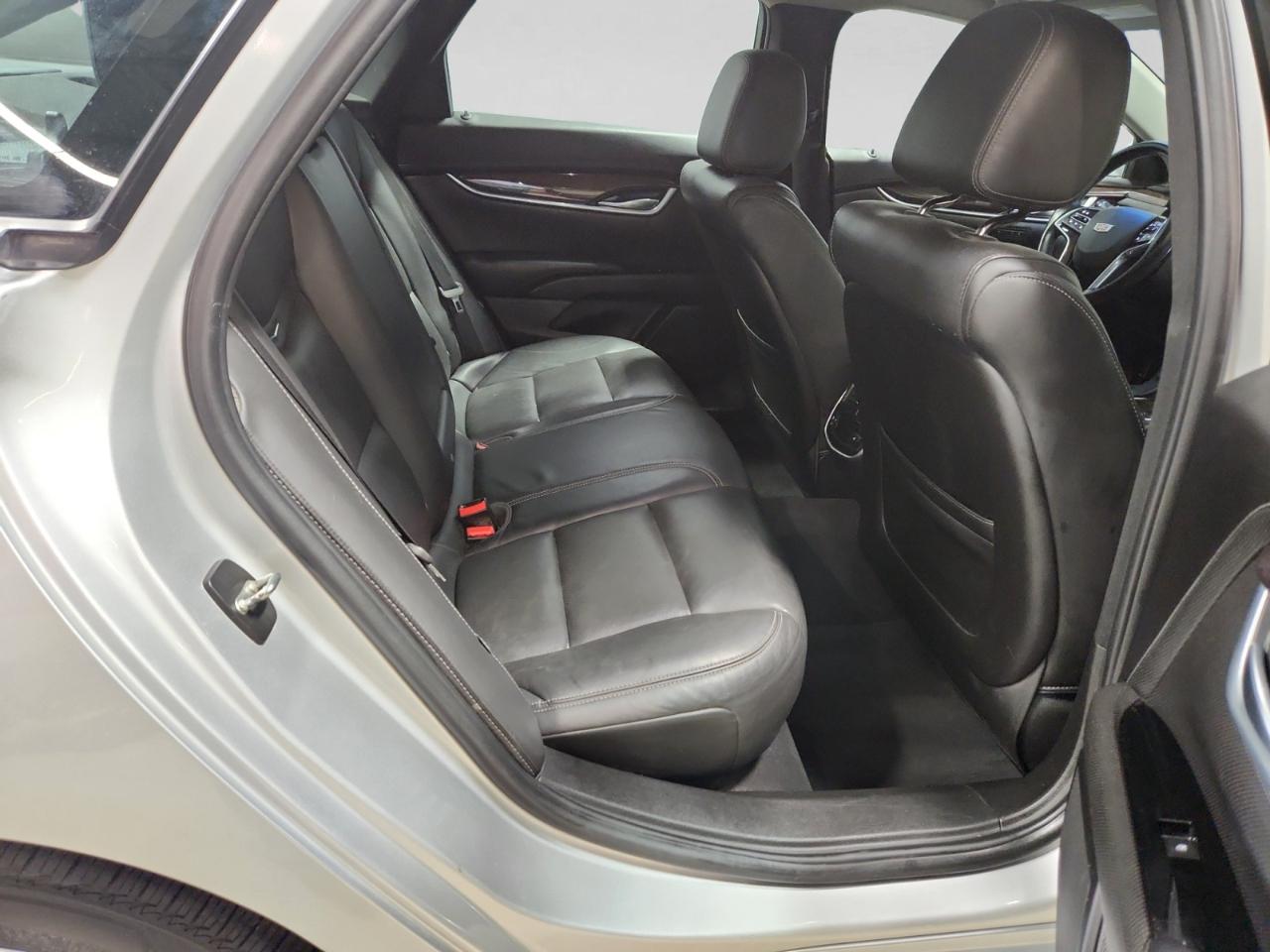 Cadillac XTS Luxury FWD 2016