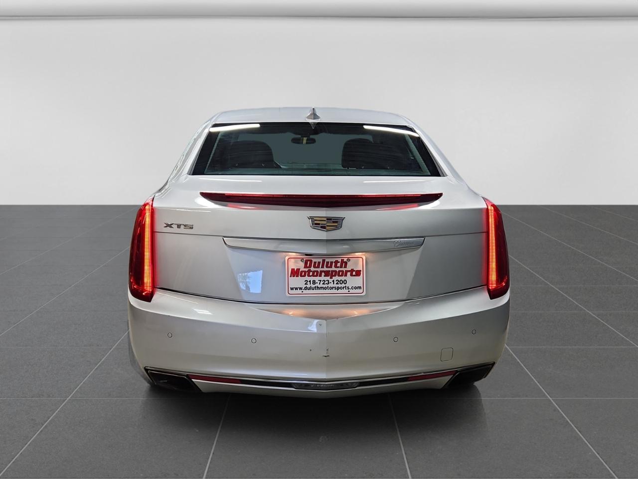 Cadillac XTS Luxury FWD 2016
