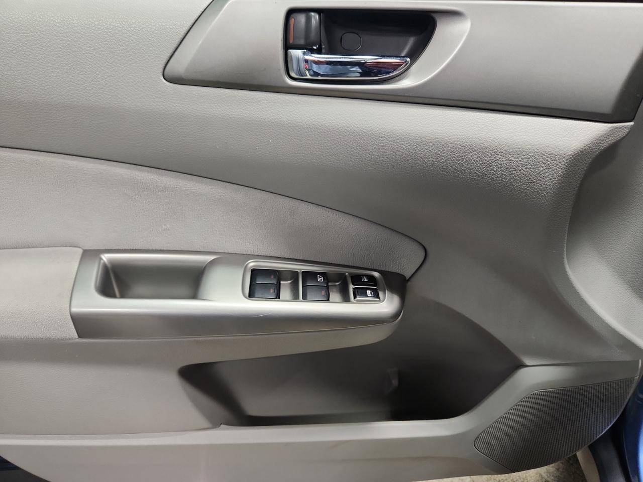 Subaru Forester 2.5X Limited 2010
