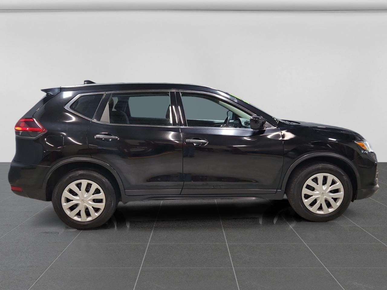 Nissan Rogue S AWD 2018