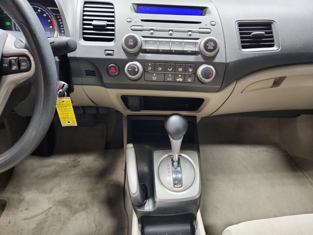 Honda Civic EX Sedan 5-Speed AT 2010