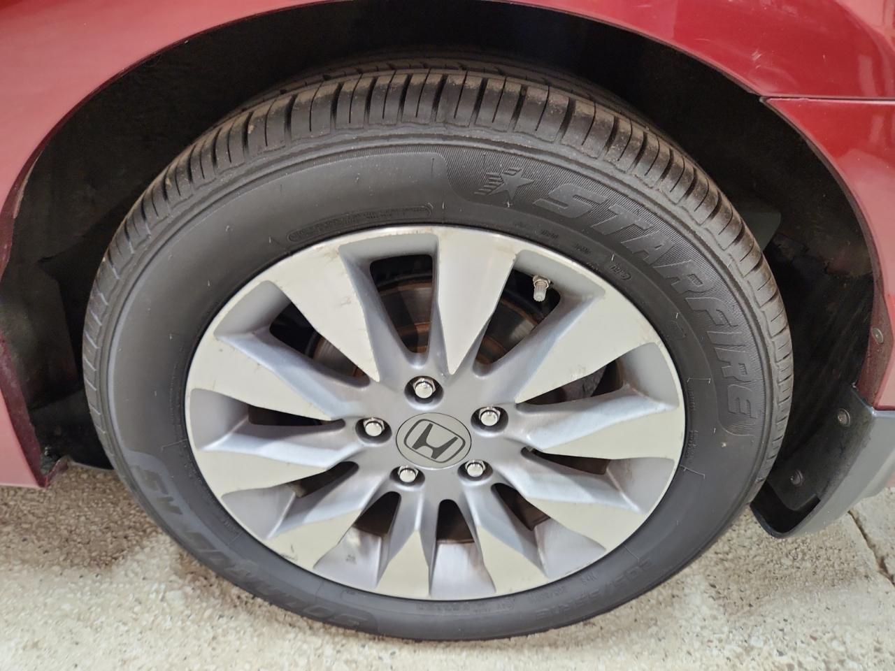 Honda Civic EX Sedan 5-Speed AT 2010