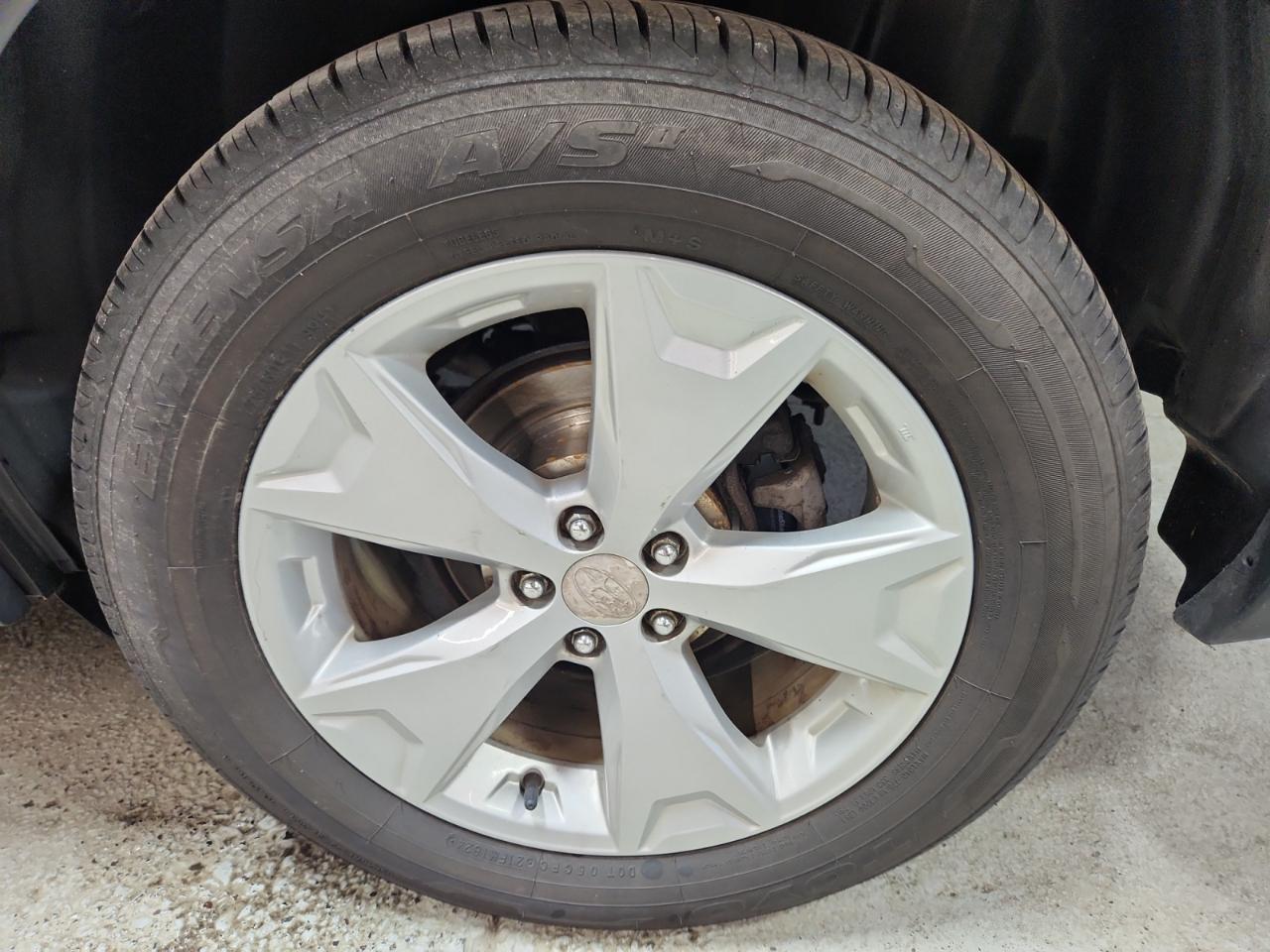Subaru Forester 2.5i Limited 2015