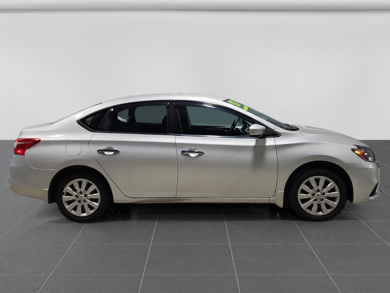 Nissan Sentra S CVT 2017