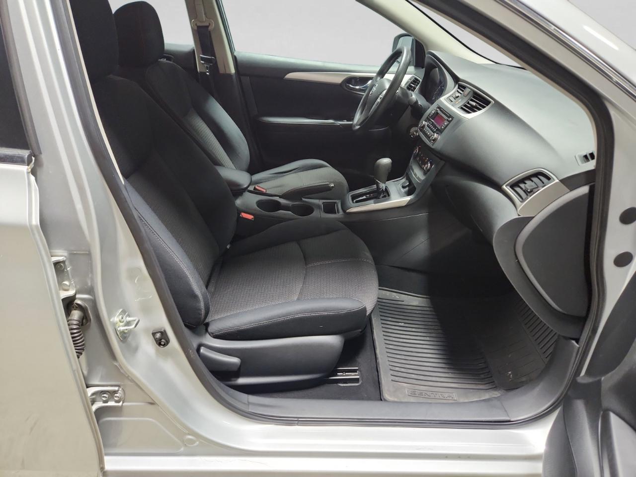 Nissan Sentra S CVT 2017