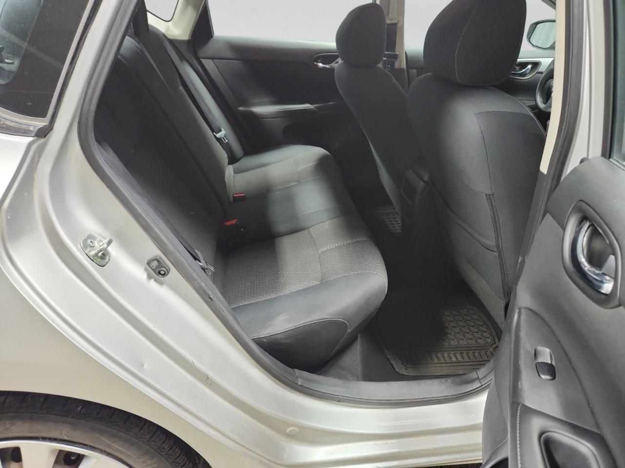 Nissan Sentra S CVT 2017