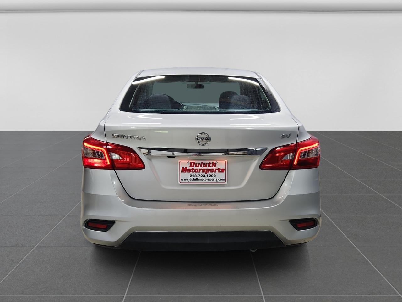 Nissan Sentra S CVT 2017
