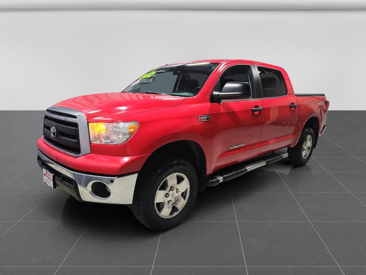 Toyota Tundra Tundra-Grade CrewMax 5.7L 4WD 2011