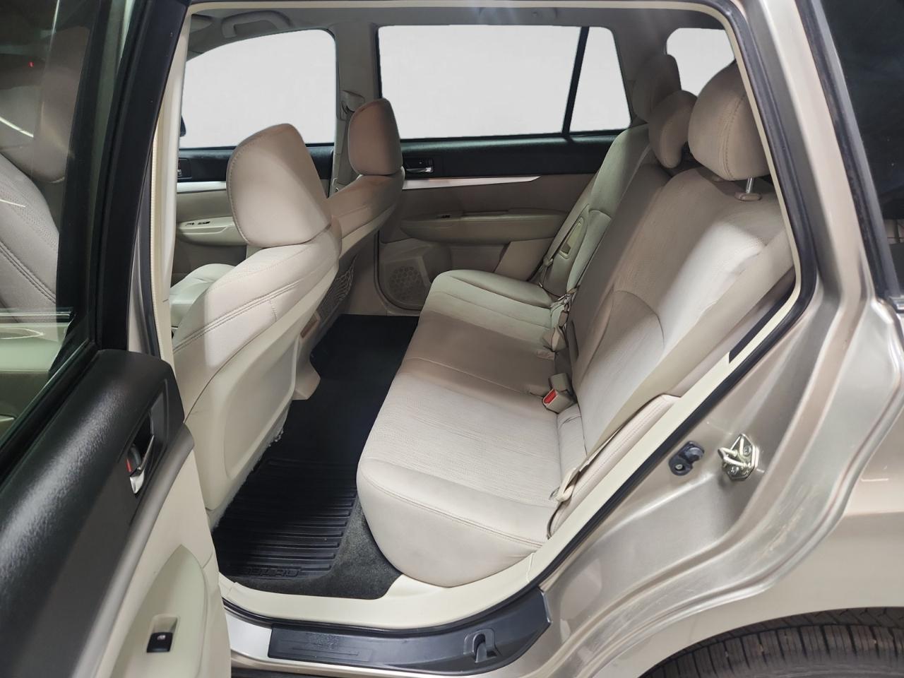 Subaru Outback 2.5i Premium 2014