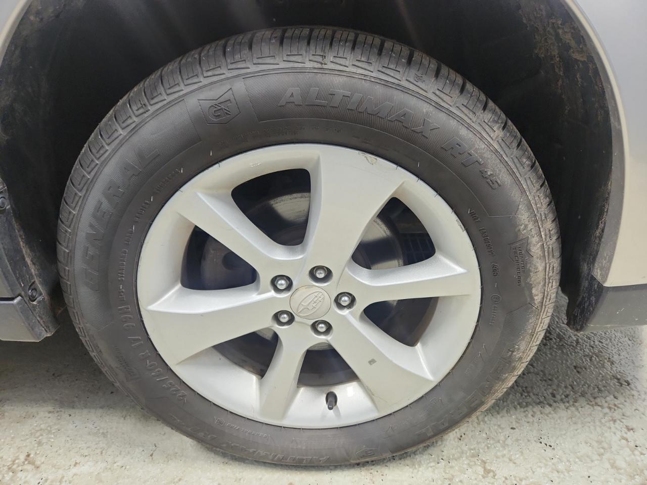 Subaru Outback 2.5i Premium 2014