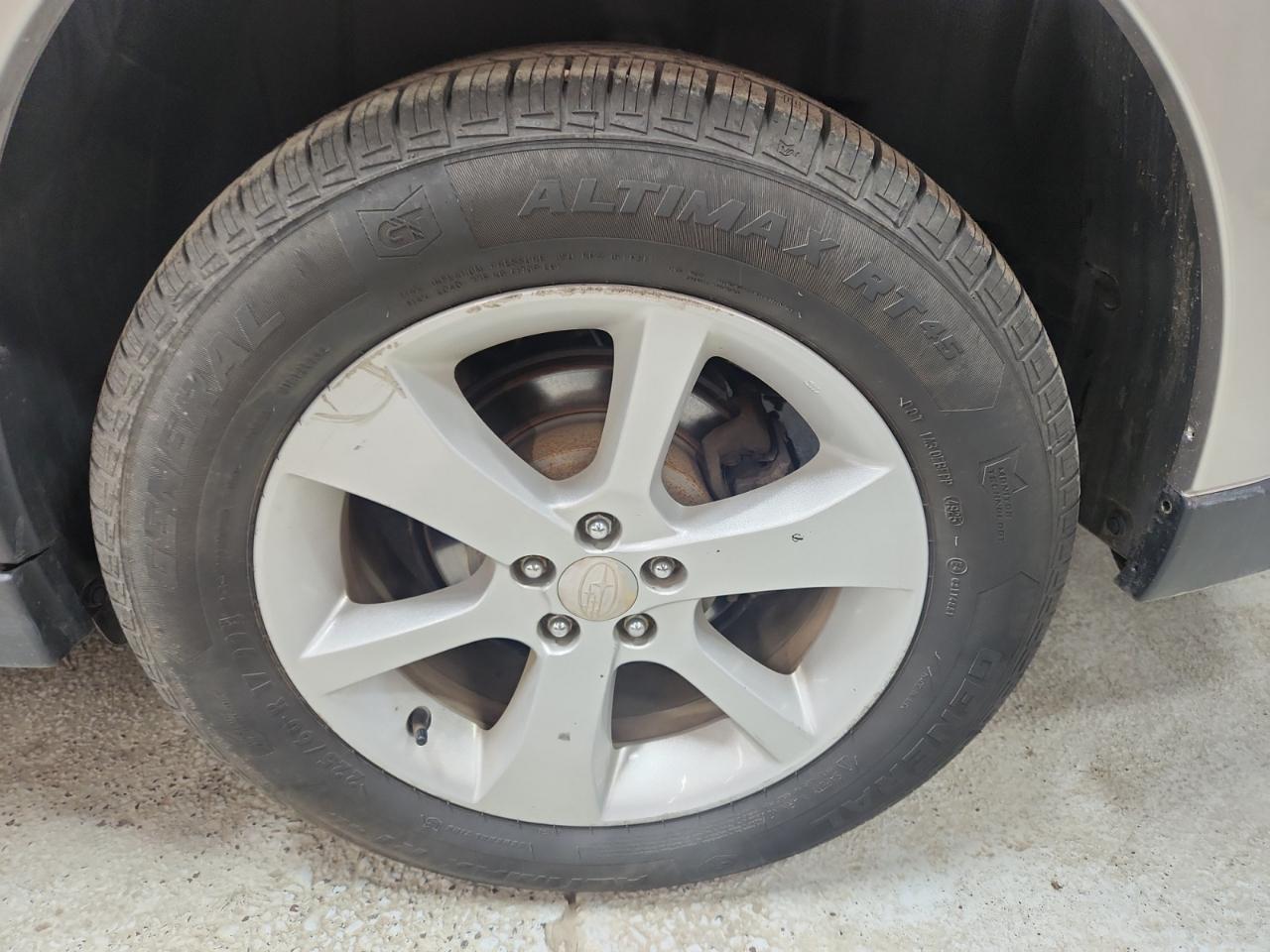 Subaru Outback 2.5i Premium 2014