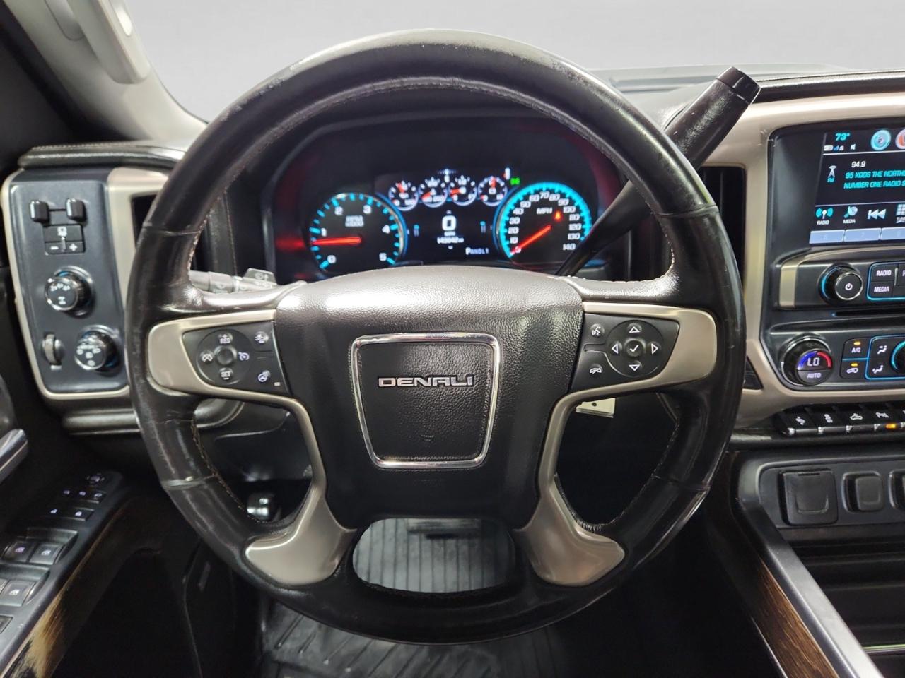 GMC Sierra 3500HD Denali Crew Cab 4WD 2018