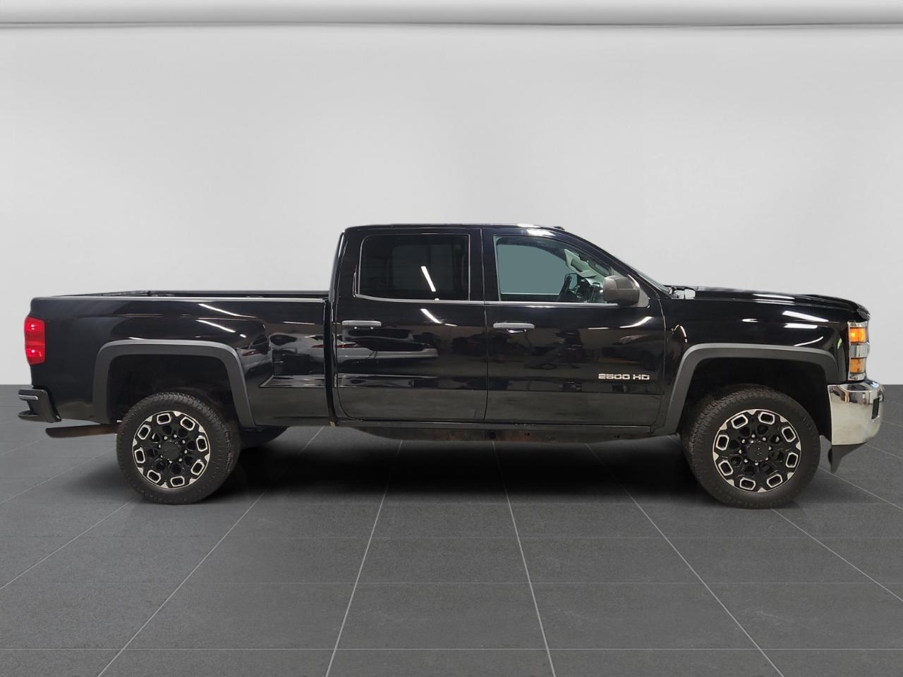 Chevrolet Silverado 2500HD LT Crew Cab 4WD 2015
