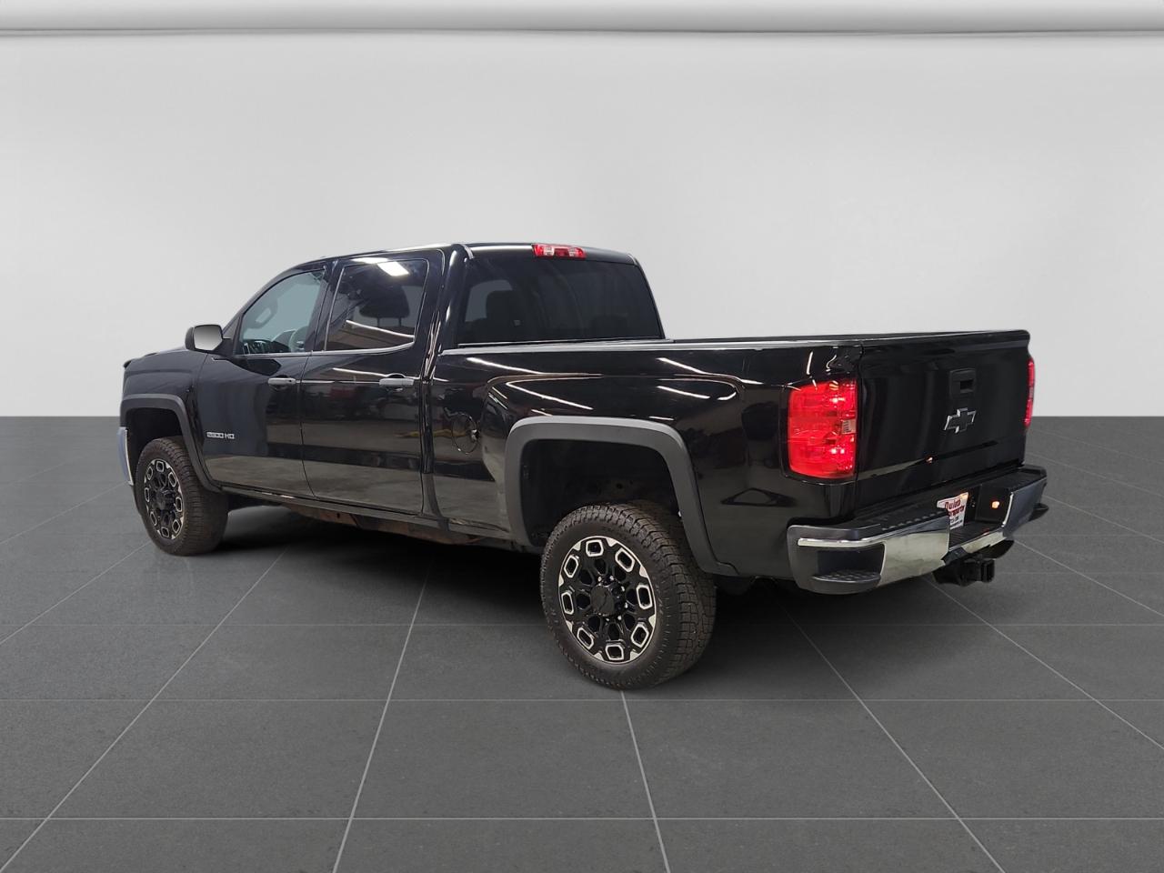 Chevrolet Silverado 2500HD LT Crew Cab 4WD 2015