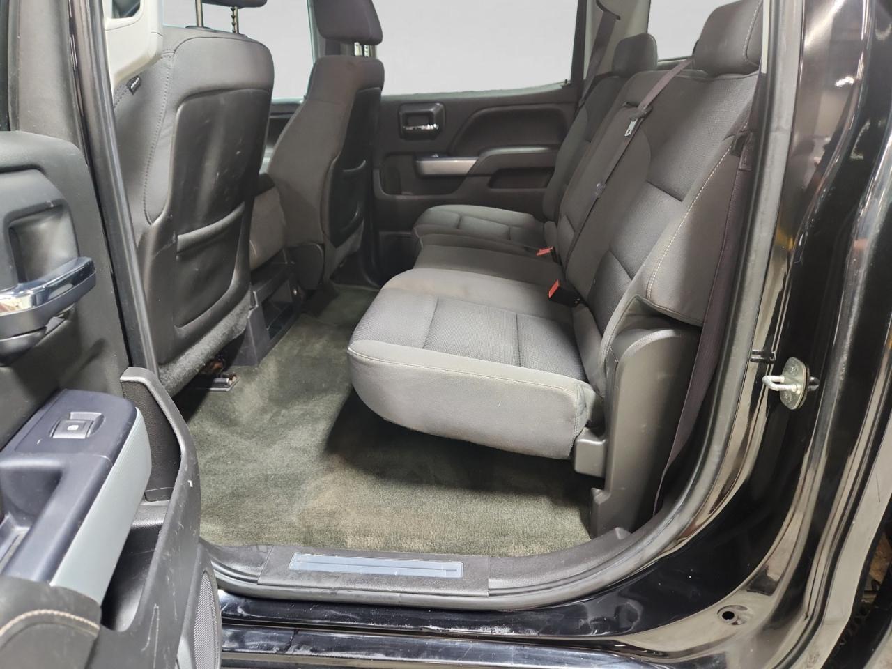 Chevrolet Silverado 2500HD LT Crew Cab 4WD 2015