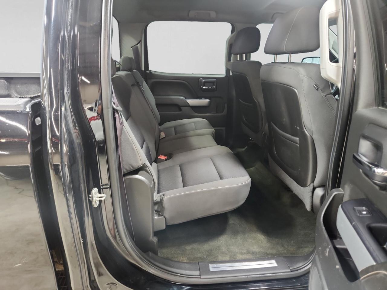Chevrolet Silverado 2500HD LT Crew Cab 4WD 2015
